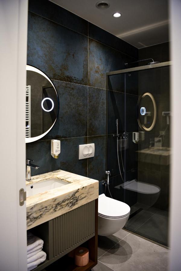 Hotel The Wilson Tirana Exterior foto