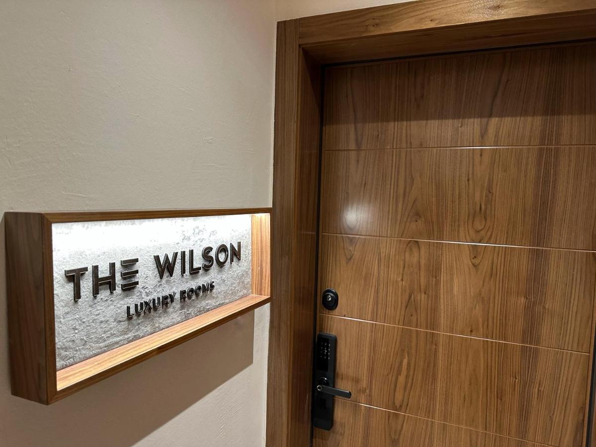Hotel The Wilson Tirana Exterior foto